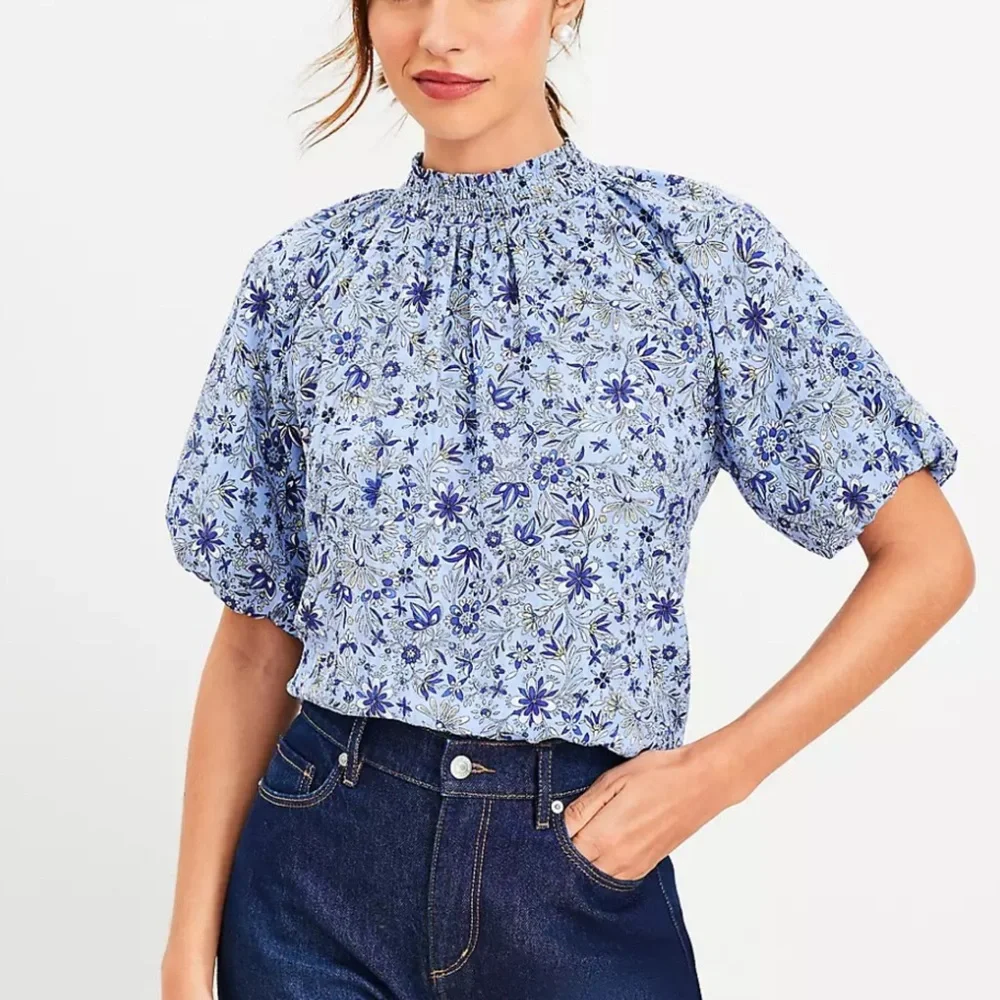 LOFT Blue Floral Blouse - Picture 3 of 10